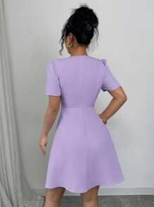 Elenzga Váy ngắn đi làm thanh lịch màu trơn cổ chữ V, chéo trước, hai hàng khuy, dành cho nữ, mùa xuân/hè - Màu tím - Xem 2