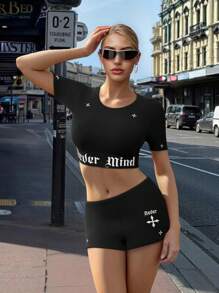 SHEIN ICON 2 Conjunto de Mujer Camiseta de Manga Corta con Estampado de Letras y Pantalones Cortos de Cintura Baja 2 Piezas Conjunto Ropa de Verano Mujer Para Outfit de Pascua y Aeropuerto de Ibiza
