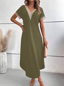 EMERY ROSE 凸纹蕾丝拼接开叉大腿 T 恤长款女装 - 軍綠色 - 查看 4