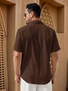 Manfinity BRENVOR 男士修身提花针织翻领短袖休闲衬衫，适合夏季日常穿着 - 棕色 - 查看 3