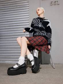 Sugerpunk Women's Comfortable Anti-Slip Black Platform Loafers - Black - View 4