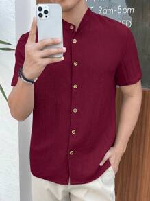 Manfinity VCAY Kemeja Pria Lengan Pendek Kancing Tunggal Kasual Tenun Warna Merah, Cocok untuk Liburan, Hadiah Hari Ayah - Merah - View 3