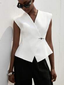 Aveloria Modichic Premium Minimalist Structural V-Neck Micro-Silhouette Solid Color Metal Bow Single-Button Decorated Waist-Fitted Women Vest Top - White - View 3