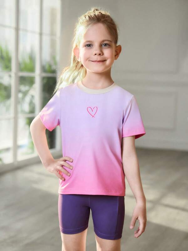 SHEIN Modisches aktives Outdoor-Set für Kleine Mädchen mit Dopamin-Rundhals-Kurzarmshirt und dehnbarer kurzer Aktivkleidung, 2-teilig, hautfreundlich, weich und bequem