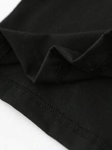 SHEIN Set de 2 piezas de camiseta y pantalones cortos casuales para niña bebé con acentos de cinta y estampado de cerezas - Negro - Ver 4