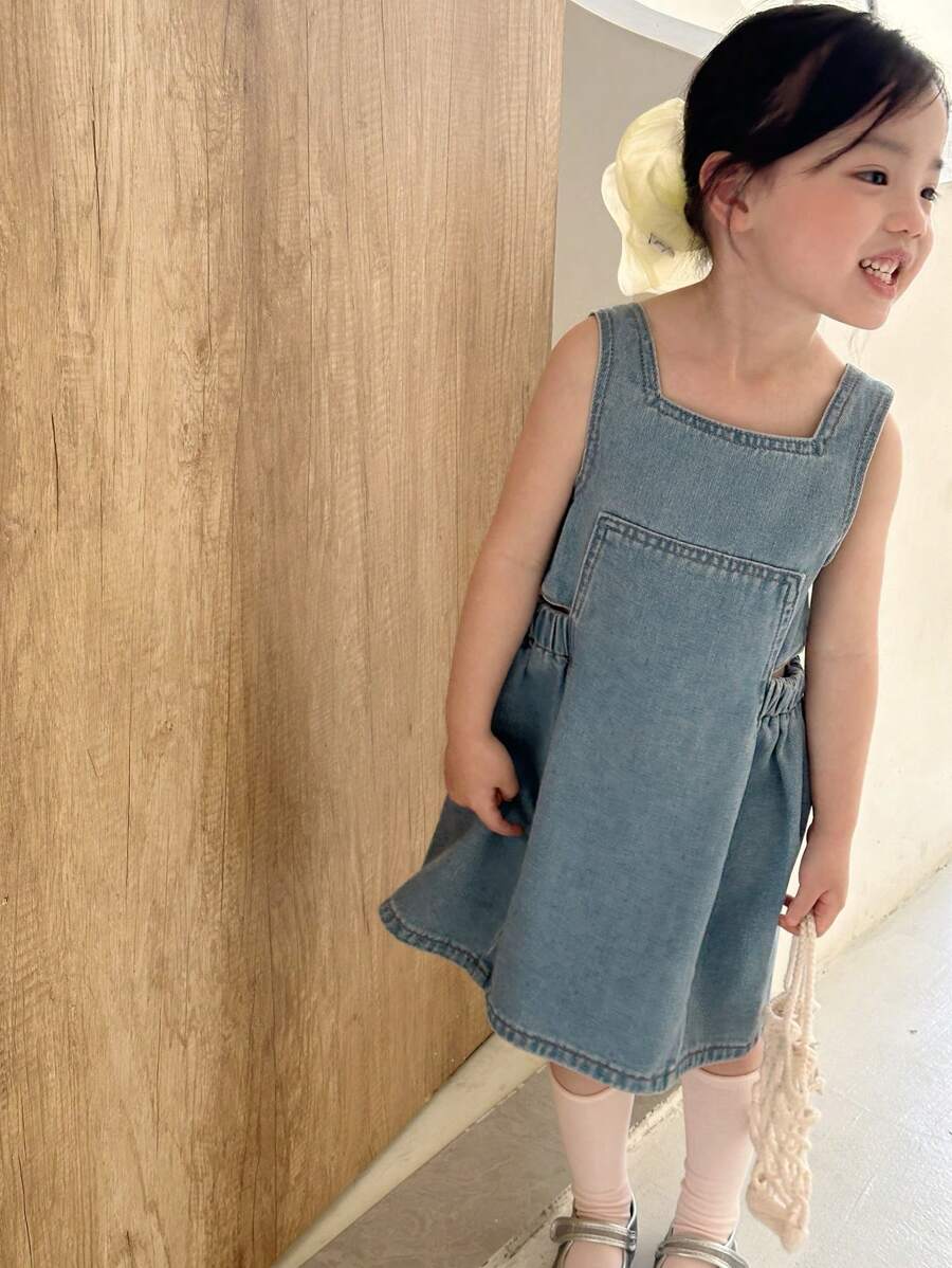 DAZY Kids Girls Pocket Detail Jean Dress Light Wash Denim Jumper Dress With Straps And Short Sleeves For Everyday Casual Wear - Light Wash - View 1