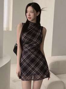 DAZY Women's Sleeveless Plaid Cinched Waist Mini Dress