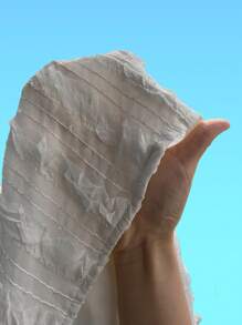 年轻女孩两件套：荷叶边领休闲梭织衬衫和花朵短裤 - 黑與白 - 查看 8