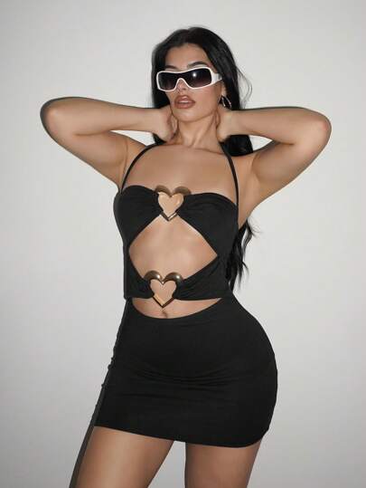 EgrlEra 女士时尚夏季性感镂空心形金属扣装饰紧身迷你裙