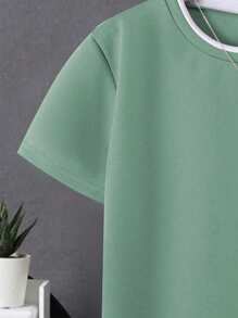 SHEIN Tween Boy Summer Casual Color Block Round Neck Short Sleeve T-Shirt And Shorts 2 Pieces Set, School, Campus, College