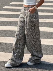 SHEIN EZwear Calça Denim Casual Feminina de Perna Larga com Bolsos e Estampa de Onça - Lavagem Média - Visão 4