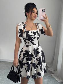 SHEIN PETITE 女士度假植物印花打结吊带短款连体裤 - 杏色 - 查看 3