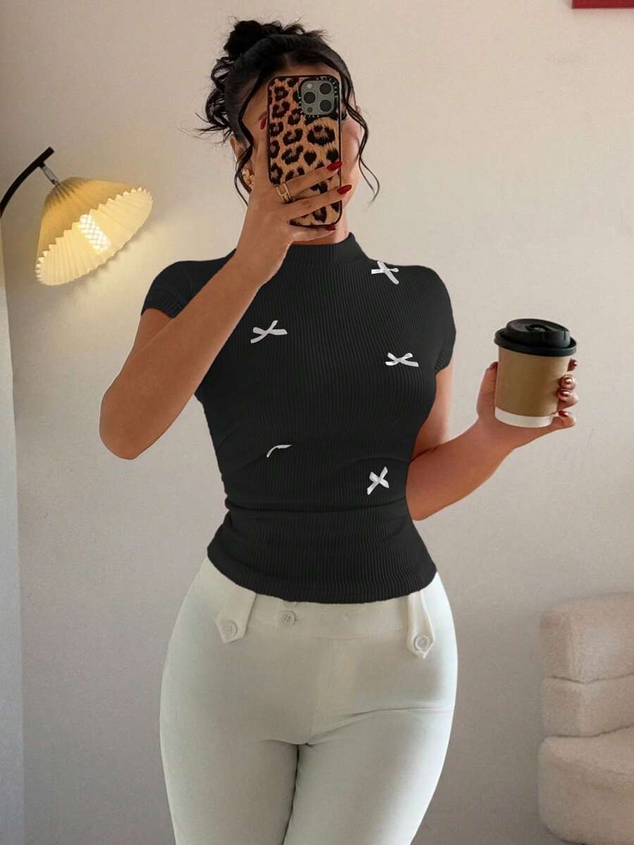 Rafferiza 时尚百搭法式荷叶边蝴蝶结短袖上衣 - 黑色 - 查看 1