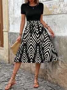 SHEIN Clasi Women's Belted Sawtooth Printed Round Neck Short Sleeve Dress (Random Floral Cut) Maxi Women Outfit