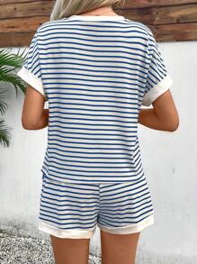 EMERY ROSE 2pcs/Set Women Striped Bat-Wing Sleeve T-Shirt & Shorts Casual Set - Blue and White - View 2