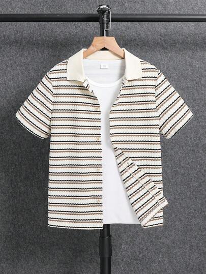 SHEIN Tween Boy 休闲经典条纹领短袖衬衫，通勤、上学、日常穿着、运动皆宜，适合春夏季