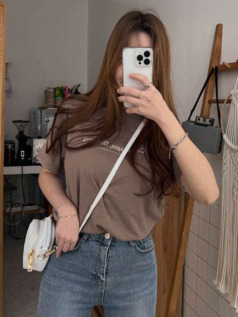 DAZY Kaos Wanita Lengan Pendek Leher Bulat dengan Motif Huruf, Modis untuk Musim Panas - Grey - View 1