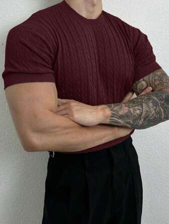 Manfinity Mode Camiseta Casual de Malha de Gola Redonda e Manga Curta, Cor Sólida, Top Masculina Bordô, Camiseta de Malha Masculina, Camiseta de Tricô Masculina, Camiseta de Tricô Trançado Masculina