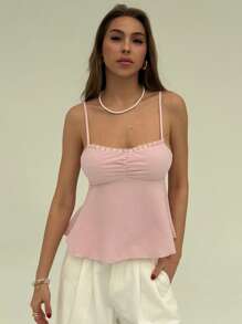 Aloruh Top ajustado sexy tipo tanque para mujer con cuello en pico, encaje y volantes, con tirantes ajustables - Blanco - Ver 4