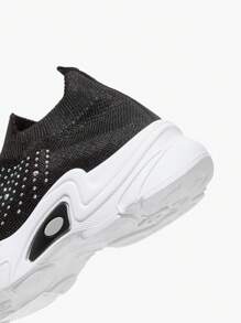 JNSQ 1 Paar weiche, atmungsaktive Slip-On Freizeitschuhe, vielseitiger, zu allem passender Stil, geeignet für alle Jahreszeiten, Rückkehr zur Schule