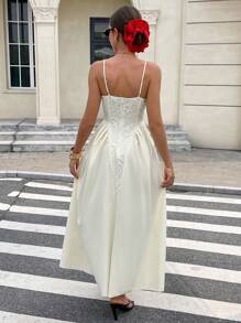 SHEIN Frenchy Váy xếp nếp thêu mùa hè mới - Màu be - Xem 2