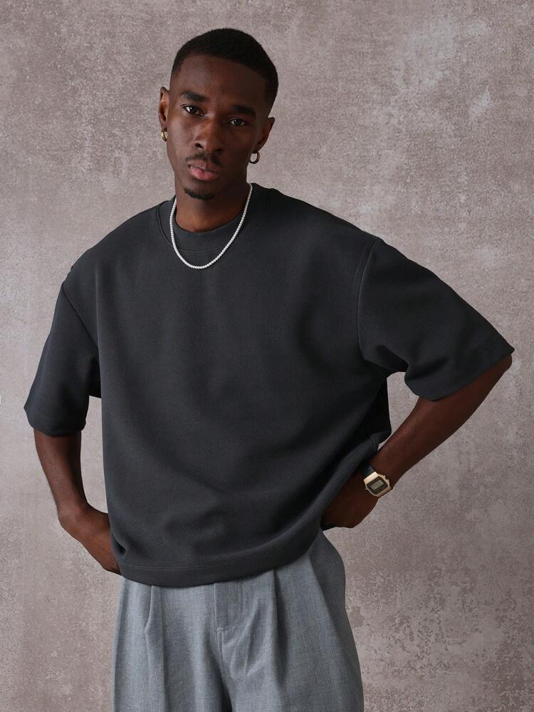 SUMWON Premium Oversized Crew Neck T-Shirt Streetwear Essential Boxy Cut Jersey Urban Casual Athletic Basic Fall Winter Layering Piece