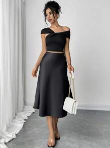 SHEIN Clasi 2pcs Set Knitted Plaid Ruffle Asymmetric Collar Form-Fitting Crop Top & High Waisted Solid Color Fishtail Skirt Women's Concert Attire - Black - View 3