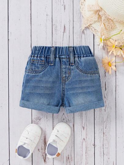 SHEIN Baby Girls' Spring Summer Boho Cute Jeans Shorts, Water Wash Casual Fashionable Comfortable Soft Denim Shorts