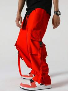 Manfinity Hypemode Loose Fit Men's Flap Pocket Side Cargo Pants - Red - View 4