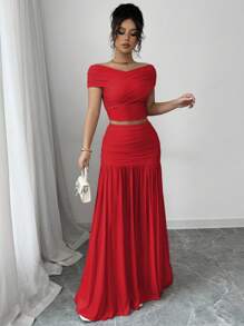 Elenzga 女式纯色露肩短款上衣和荷叶边下摆迷你裙两件套，时尚