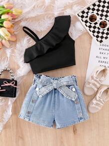 SHEIN Set de 2 piezas Conjunto informal de niña joven con Top asimétrica + shorts vaqueros