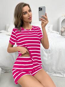 CoupledUp Conjunto de pijama informal de mujer con top de manga corta y shorts con estampado de rayas en rosa y blanco