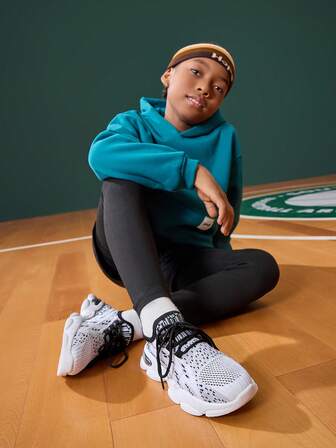 JNSQ 百搭拼色网眼透气柔软儿童运动鞋，适合所有季节，适合返校