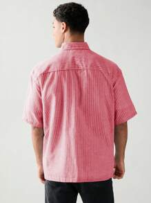 SWAVVY Camisa de verano informal para hombre, de tejido, con botones delanteros, bolsillo parche y rayas, para la escuela