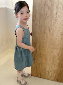 DAZY Kids Girls Pocket Detail Jean Dress Light Wash Denim Jumper Dress With Straps And Short Sleeves For Everyday Casual Wear - Light Wash - View 5