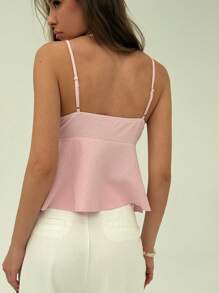 Aloruh Top ajustado sexy tipo tanque para mujer con cuello en pico, encaje y volantes, con tirantes ajustables - Blanco - Ver 2