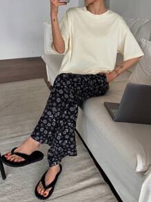 DAZY 2pcs Women Floral Print Short Sleeve Loose Pajama Set - Beige - View 5