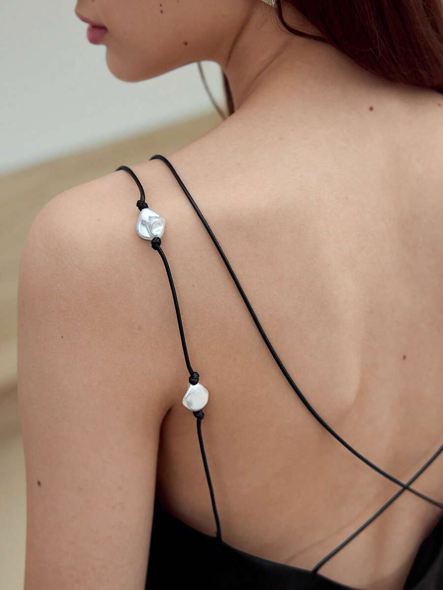 MOTF STUDIO FAUX PEARL DECOR CAMI TOP