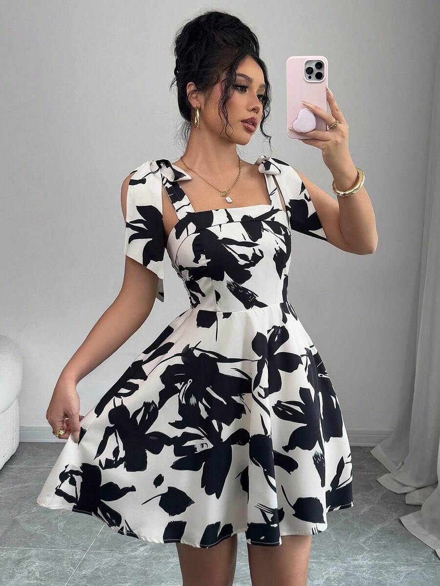 SHEIN PETITE 女士度假植物印花打结吊带短款连体裤 - 杏色 - 查看 1