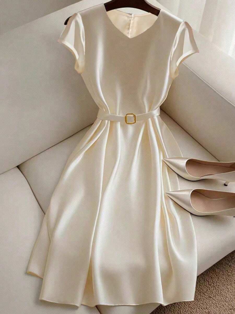 Franclia Women's Solid Color V-Neck Belted Elegant Short Sleeve Mid-Length Dress - Apricot - View 1