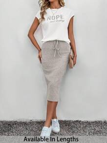 SHEIN PETITE CURVE 2 件加大码短袖圆领 T 恤和 A 字裙套装，夏季时尚 - 米色 - 查看 7
