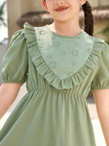 1pc Girls' Hollow Out Patchwork Bubble Sleeve Maxi Dress, Green Country Vacation Style, Spring/Summer - Green - View 6