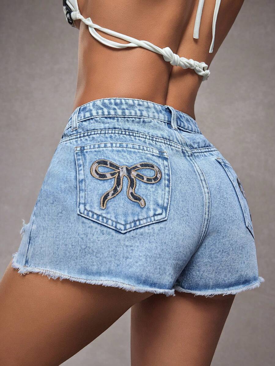 SHEIN ICON 女式夏季休闲蝴蝶结刺绣破洞牛仔短裤 - 藍色 - 查看 1