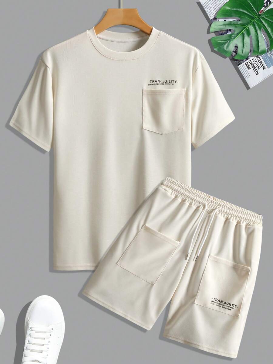 Manfinity Homme 男士休闲标语印花 T 恤和短裤套装，夏季 - 杏色 - 查看 1