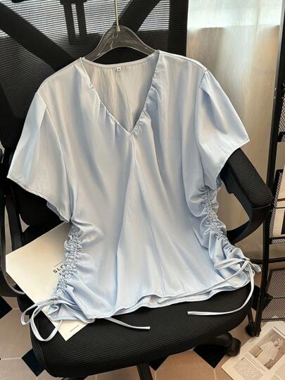 SHEIN LUNE CURVE 大码女式V领蝙蝠袖短袖侧褶衬衫，春夏季