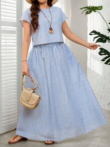 SHEIN LUNE 2pcs Plus Size Women Striped Short Sleeve Round Neck Top And Skirt Set