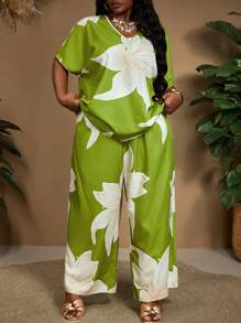 SHEIN CURVE+ Plus Size Women's Summer Casual Floral Printed Batwing Sleeve Shirt And Long Pants Set, Summer Outfits For Women, Flowy Pants, Beach Outfits For Woman, Bohemia, Vacation, Rave Outfits, Curve Plus, Boho Vacation Beach Outfits For Woman/Beach /Beach Vacation Outfits/Beach Essentials / Graduation/Tea Party  - Green - View 8