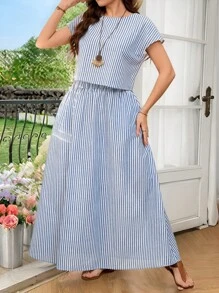 SHEIN LUNE 2pcs Plus Size Women Striped Short Sleeve Round Neck Top And Skirt Set