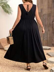 SHEIN Clasi Vestido sin mangas con cuello en V de unicolor y bordado con lazo para tallas grandes - Multicolor - Ver 2