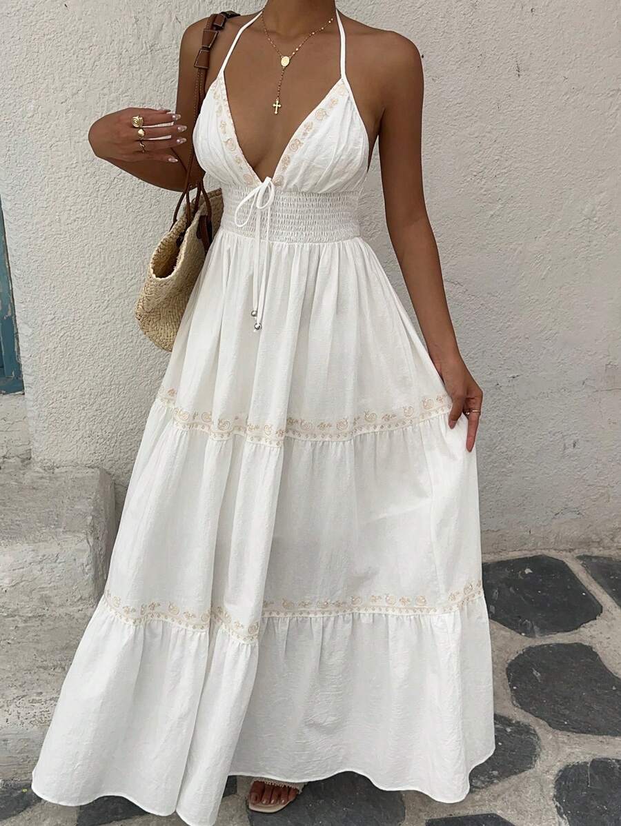 SHEIN EZwear Vacation Halter Country Concert Outfit  Women's Summer Vacation White Woven Halter Neck Dress - White - View 1